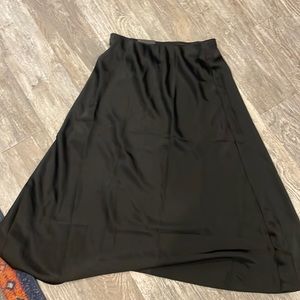 NWT - Banana Republic satin skirt